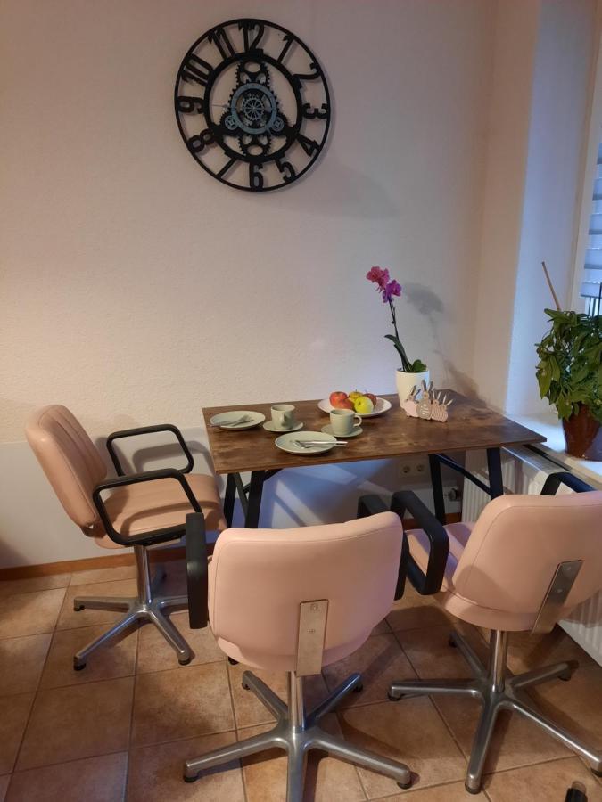 Appartement Urlaub Im Friseursalon à Sebnitz Extérieur photo